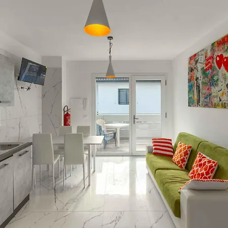 Apartman With Pool In 54749